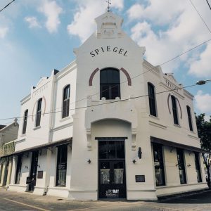 exterior-look-of-spiegel-bistro-semarang-by-myfunfoodiary