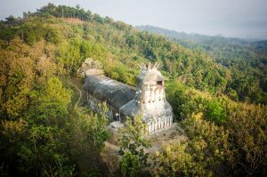 gereja-ayam