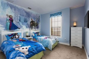 desain-kamar-tidur-anak-perempuan-bernuansa-frozen